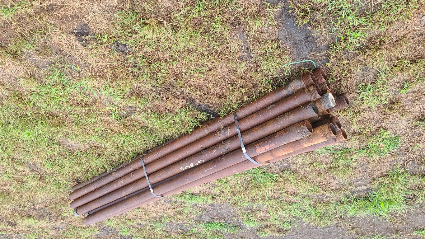 (20) Oil Feed Pipe Posts - 2 7/8IN x 94IN