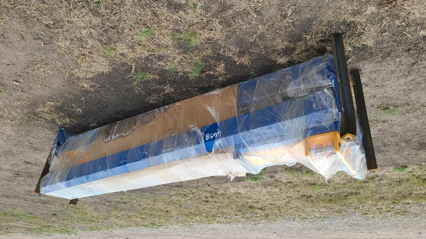 Unused 2026 SDLANCH Two Post Lift