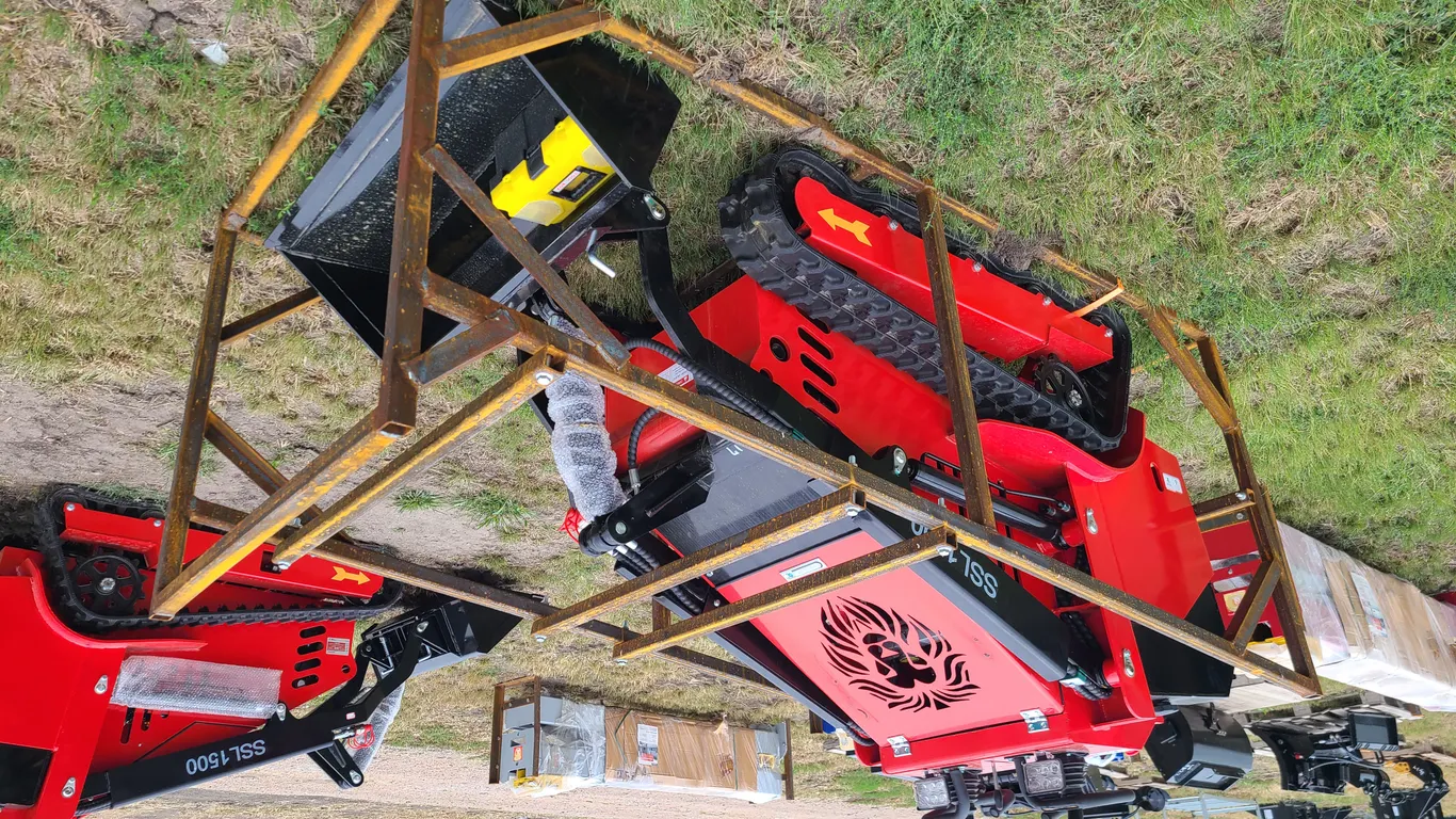 Unused 2026 SDLANCH SSL1500 Mini Stand On Skid Steer - Diesel