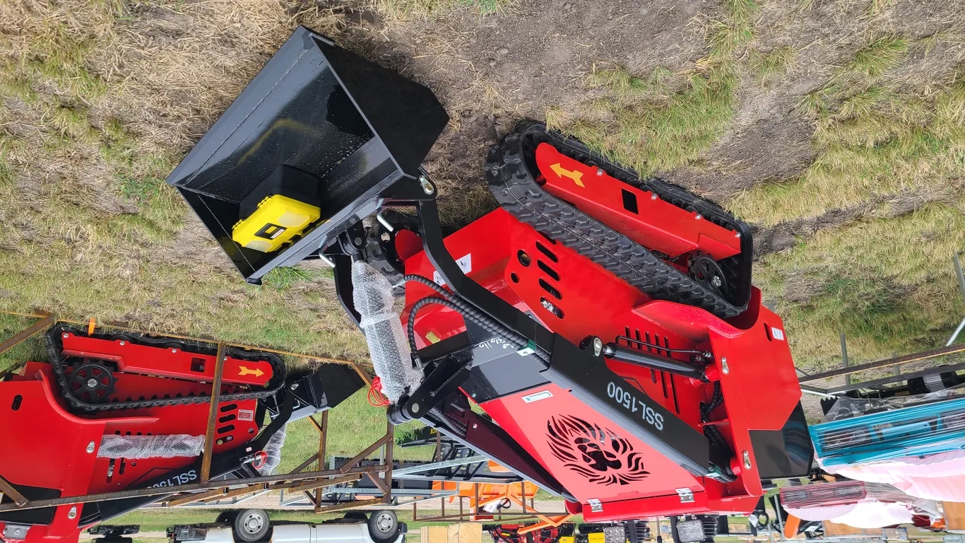Unused 2026 SDLANCH SSL1500 Mini Stand On Skid Steer - Diesel
