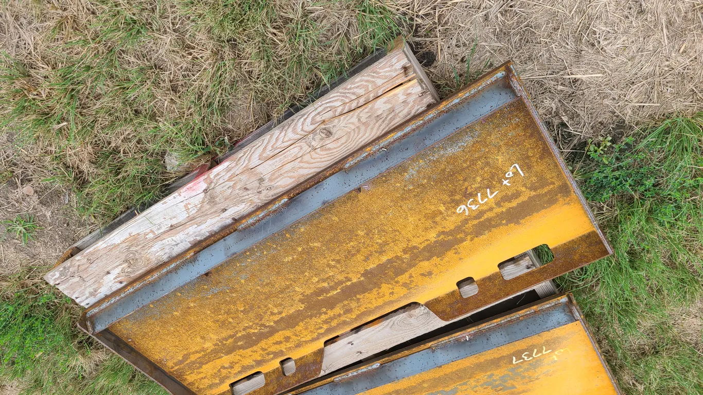 Unused 2026 Wolverine Blank Mount Plate