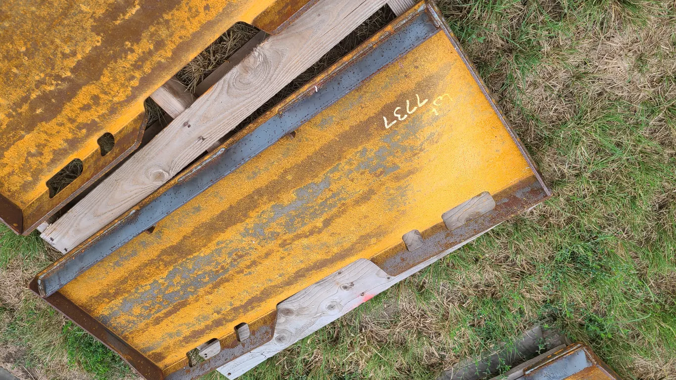 Unused 2026 Wolverine Blank Mount Plate