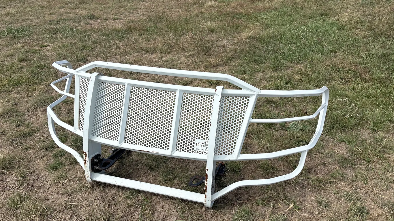 Thunderstruck Grille Guard 15-20 Suburban/Tahoe