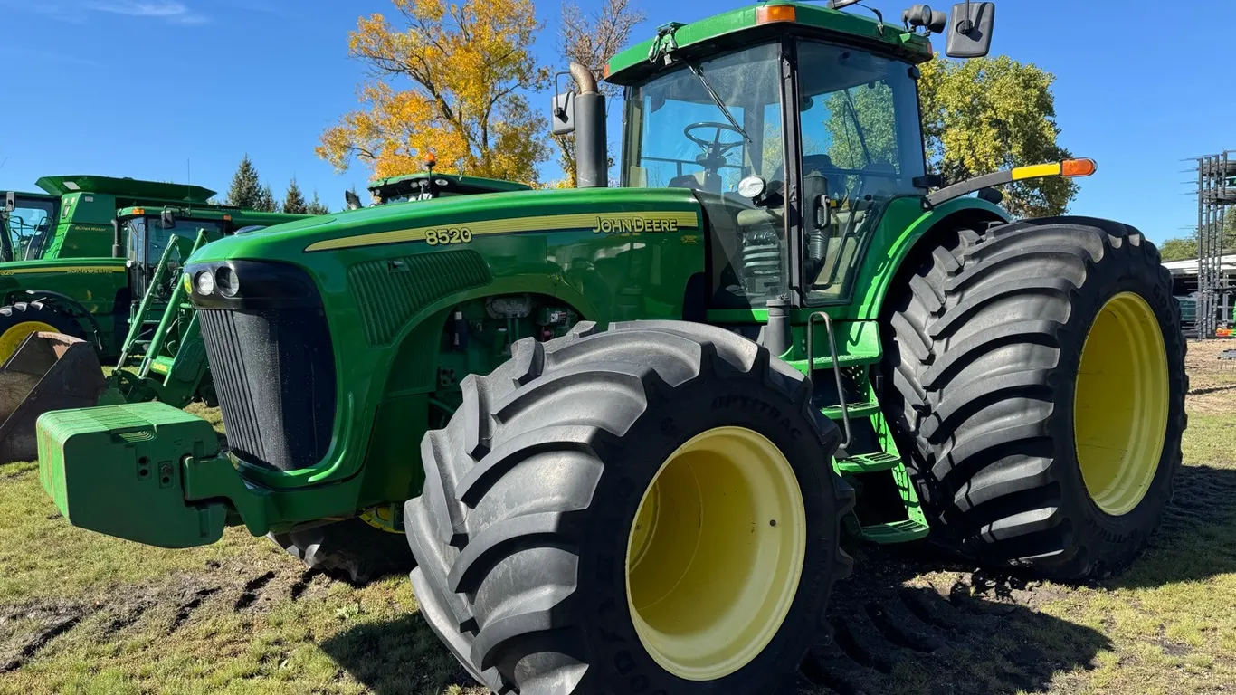 John Deere 8520 MFWD