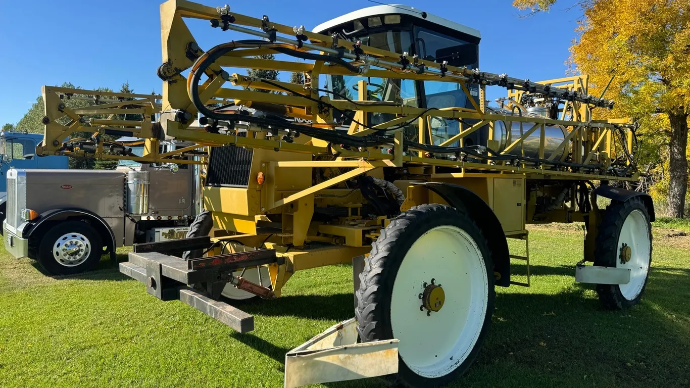 Ag Chem RoGator 854 120' self propelled sprayer