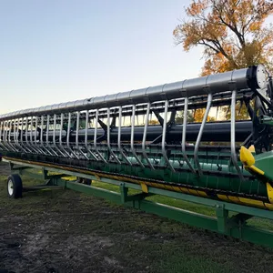 John Deere 635F HydraFlex 35' flexhead