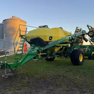 John Deere 1890/1910 42' single disk air drill