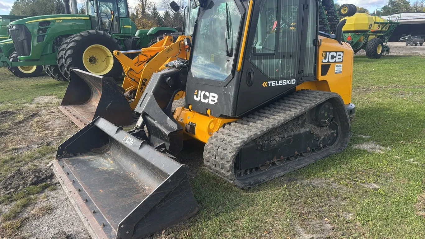 2022 JCB 3TS 8T TeleSkid