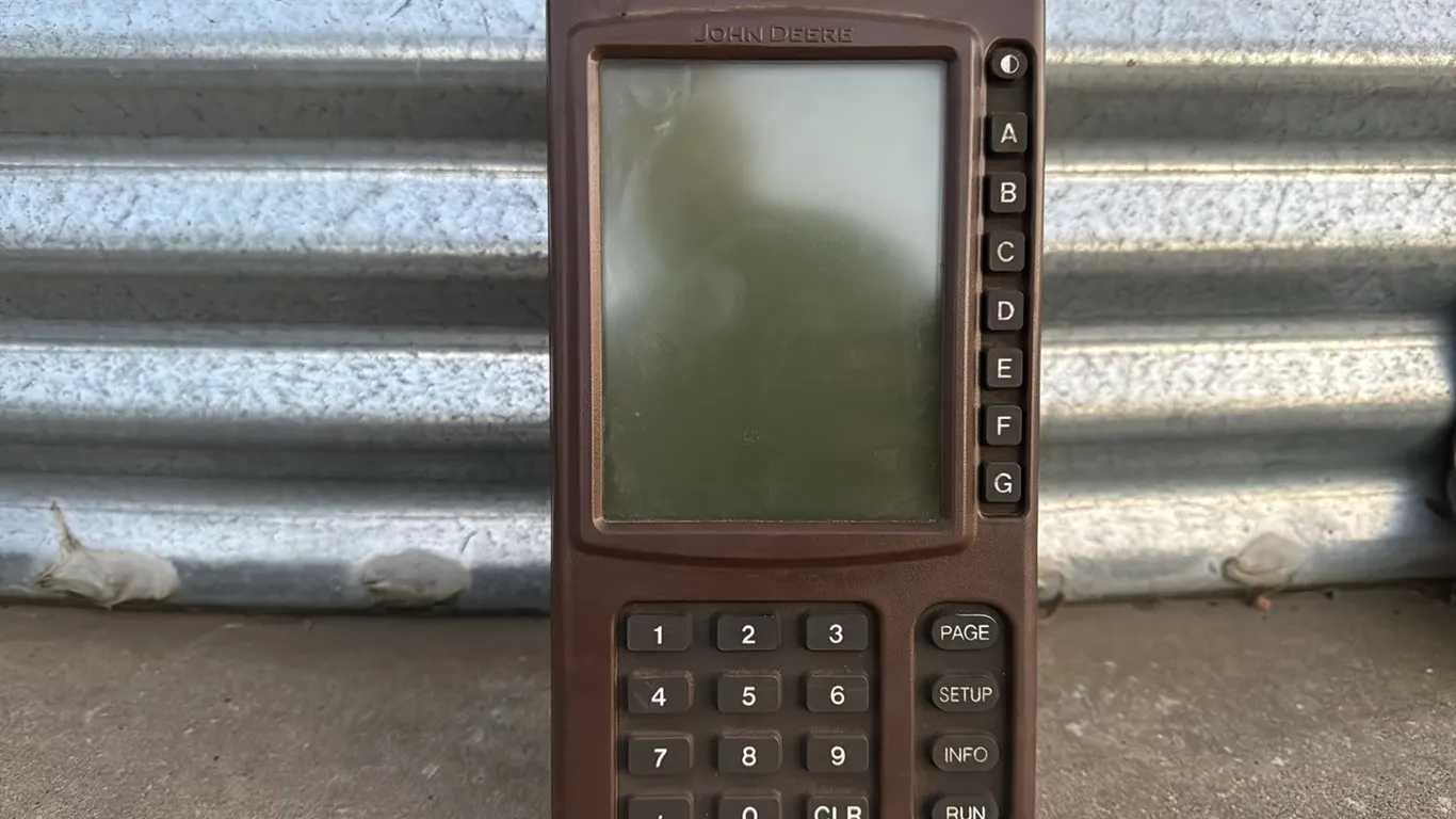 John Deere Brown Box display w/ processor 7 SF2 Key Card