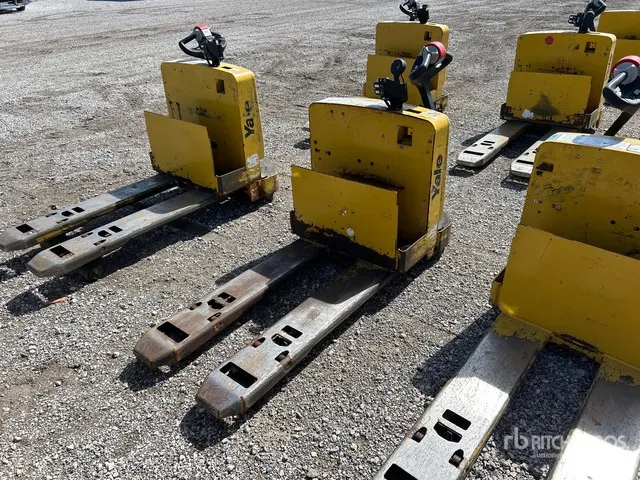 2022 Yale MPW065-E 6500 lb Electric Pallet Jack