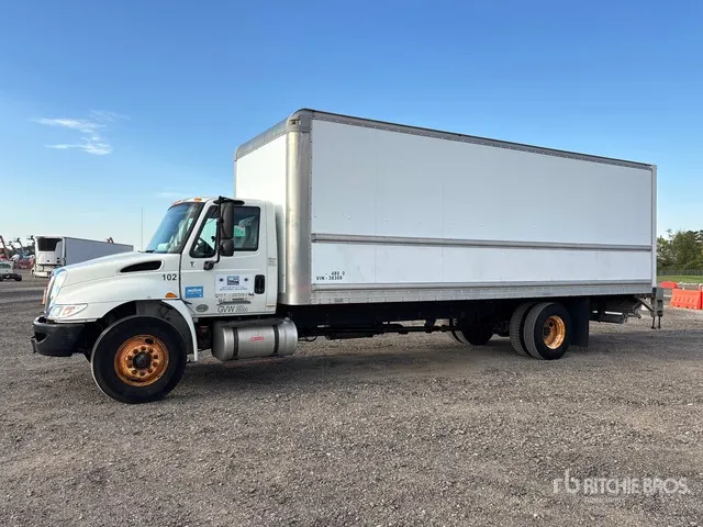 2016 International 4300 4x2 Van Truck