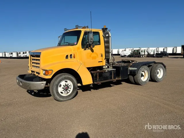 2000 Sterling LT9511 6x4 T/A Day Cab Truck Tractor
