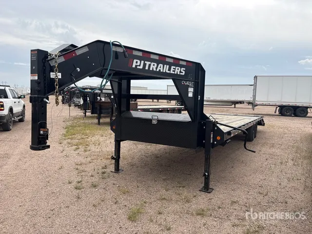 2027 PJ Trailers LQ302 39 ft T/A Gooseneck Equipment Trailer