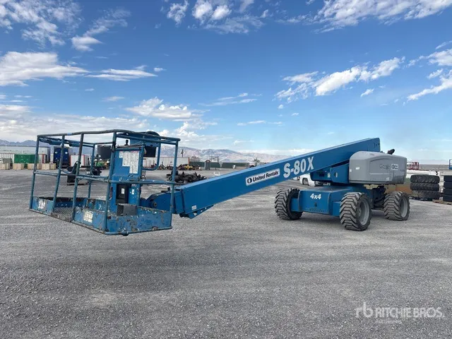 2010 Genie S-80X 4WD Diesel Telescopic Boom Lift