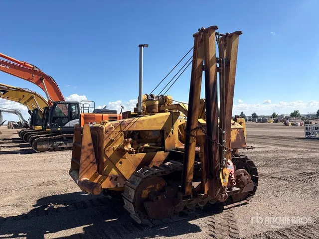 1986 Cat D4E Pipelayer