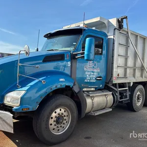 2016 Kenworth T880 Tri/A Dump Truck