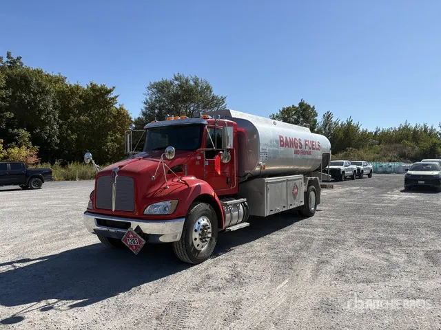 2018 Kenworth T370 4x2 Fuel Truck
