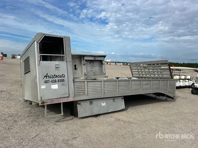 1999 Alumne 1136 Truck Flatbed Body