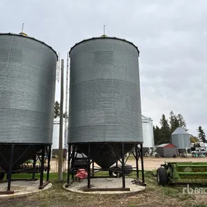 Westeel-Rosco 147 +/- 2600 bu 7 Ring Hopper Grain Bin