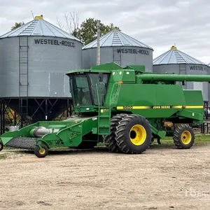 1992 John Deere 9600 Combine Harvester