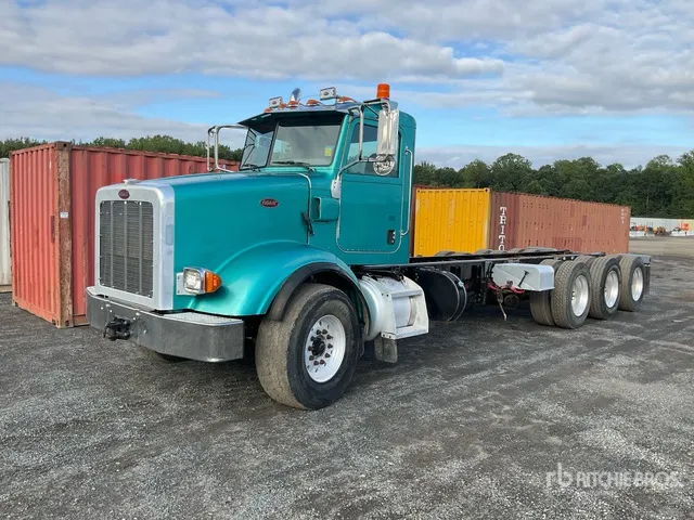2013 Peterbilt 365 8x6 Cab and Chassis