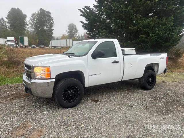 2007 Chevrolet Silverado 2500HD LT 4x4 Pickup