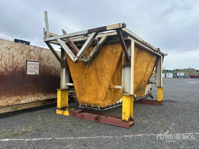 10 ft x 16 ft Aggregate Feeder