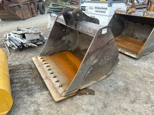 PSM 68 in 1.94 cyd Cleanup Excavator Bucket - Fits John Deere 210G