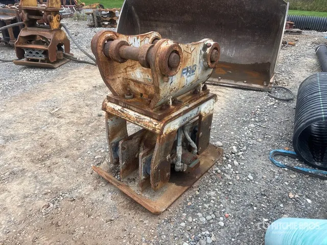 FRD 28 in Plate Compactor Attachment