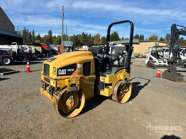 2016 Cat CB24B Double Drum Roller