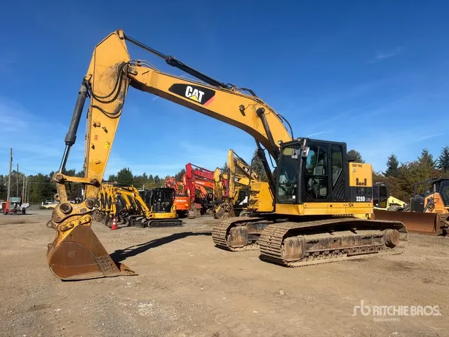 2013 Cat 328D LCR Tracked Excavator