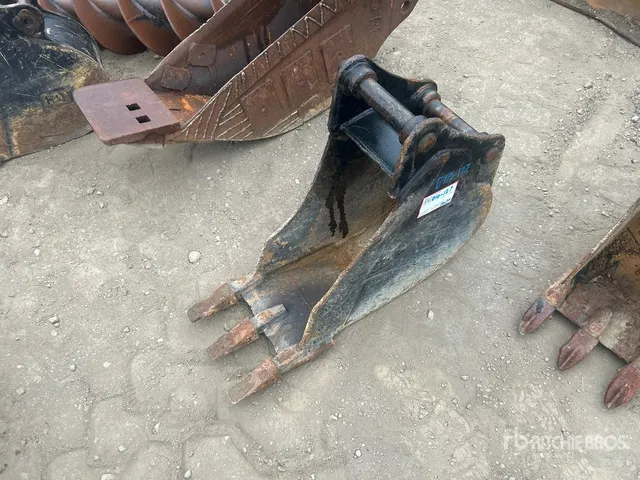 Cat 12 in Digging Excavator Bucket - Fits Cat 305.5ECR