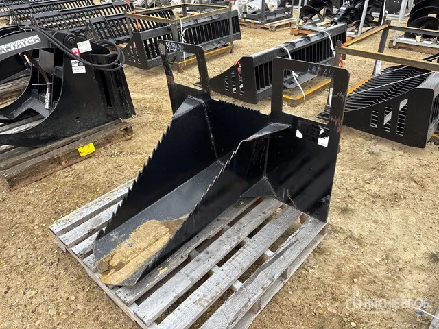 2023 19 in Skid Steer Stump Bucket