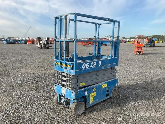 Genie GS-1930 Electric Scissor Lift (Inoperable)