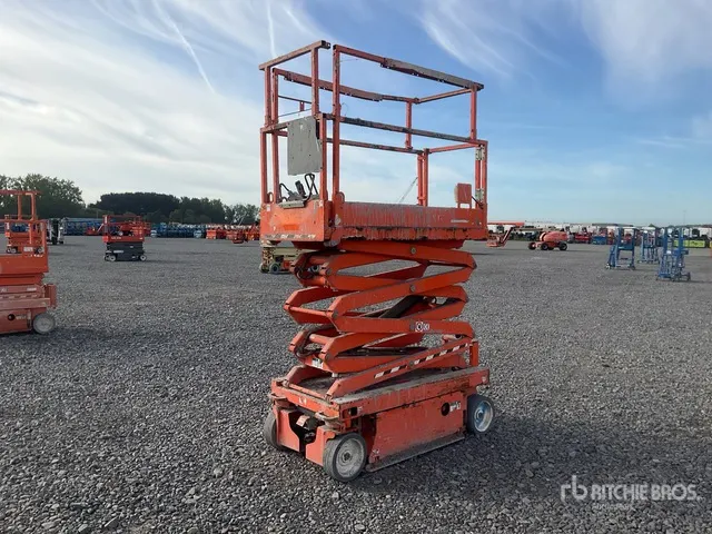 Skyjack SJIII-3219 Electric Scissor Lift