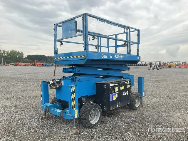 2016 Genie GS-3369RT 4x4 Diesel Scissor Lift