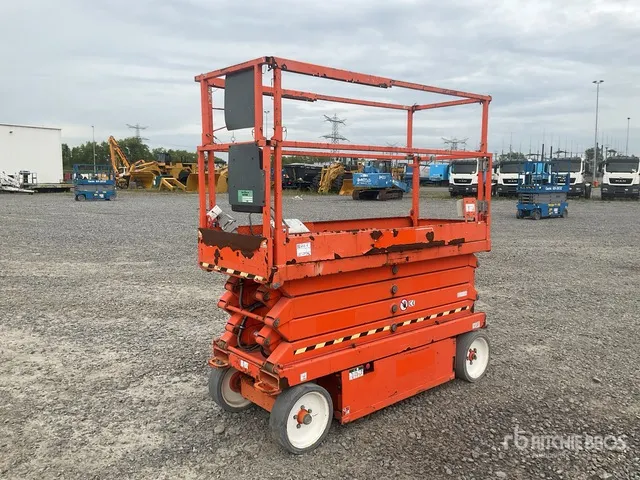 2016 Skyjack SJIII-3226 Electric Scissor Lift (Inoperable)