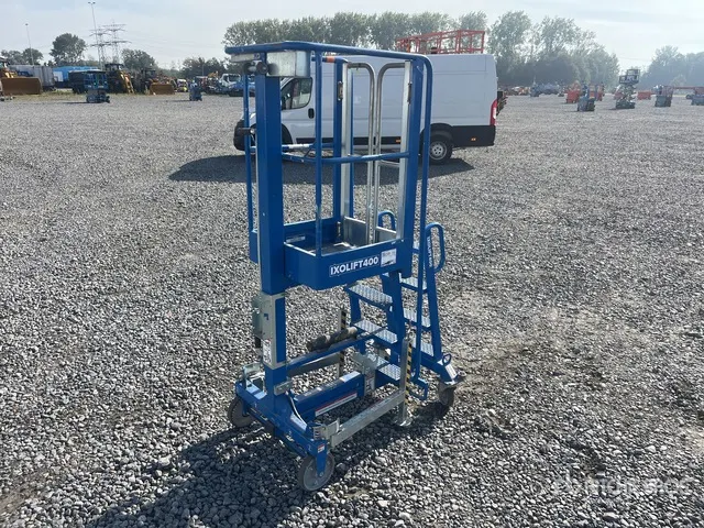 2017 IXOLIFT 400S Manual Push-Around Work Platform