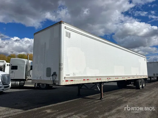 2009 Manac 94248 48 ft x 102 in T/A Van Trailer