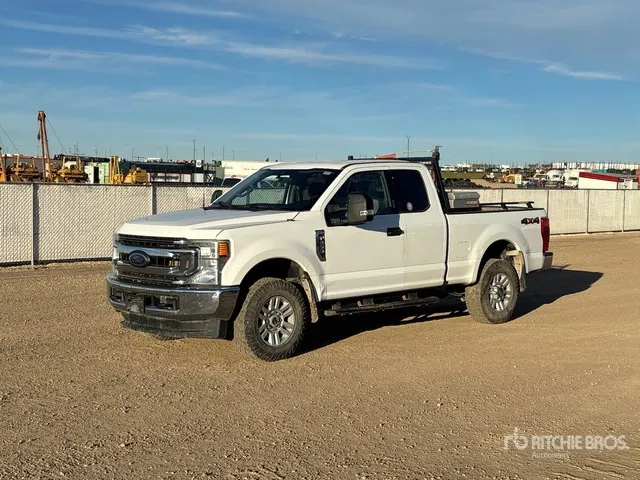 2022 Ford F-250 XLT 4x4 Extended Cab Pickup