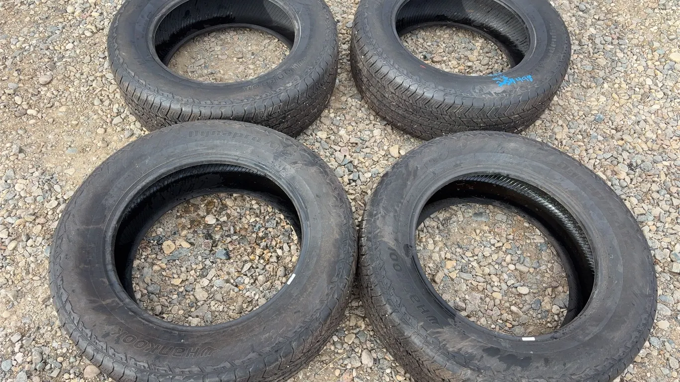 4 - Hankook Dynapro AT2 275/60R20 Tires