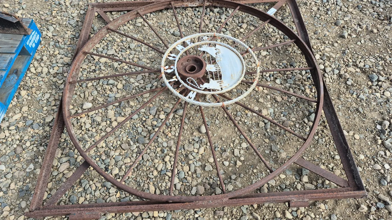 Wagon Wheel Gate