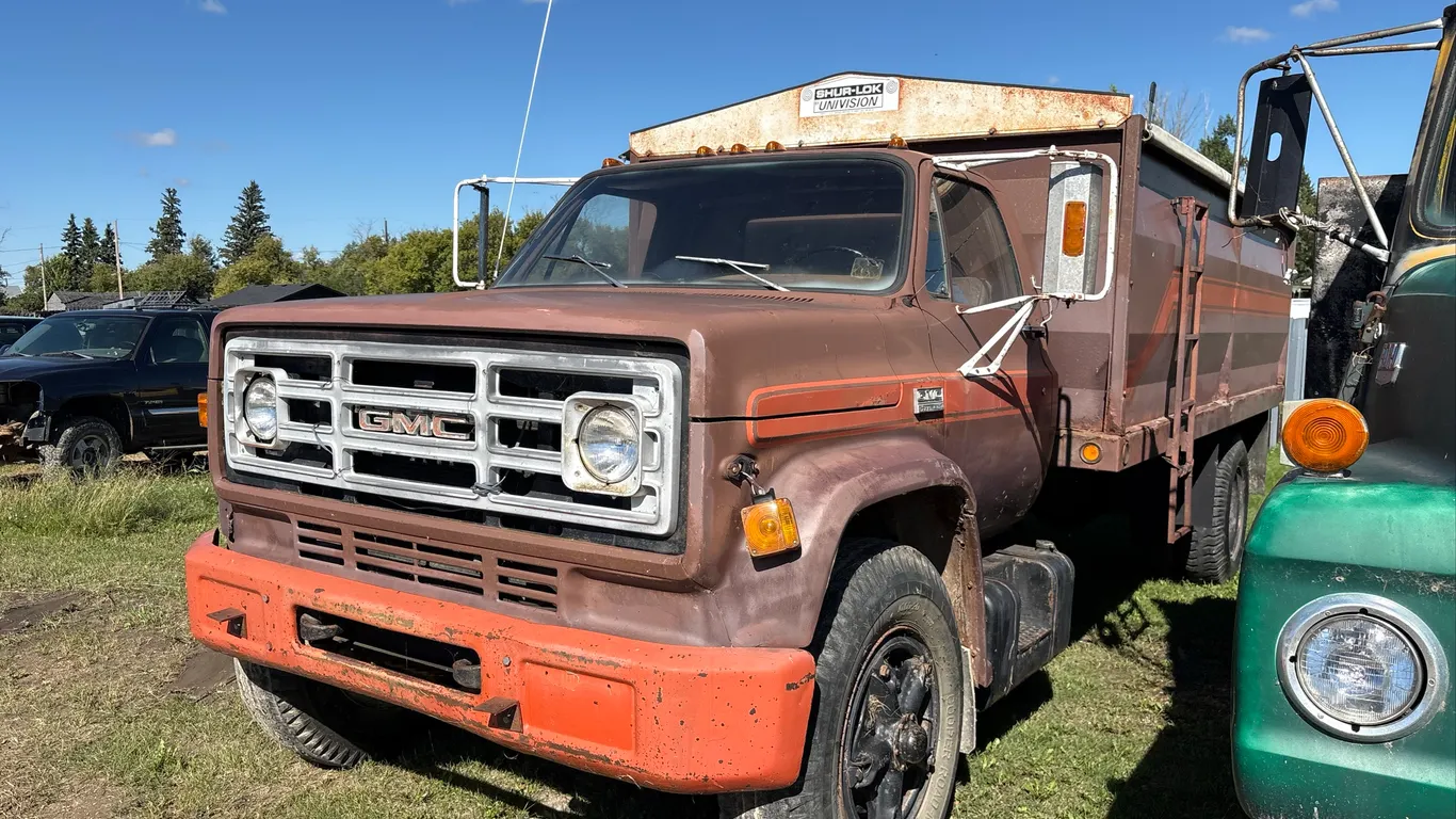 1975 GMC 6500 GRAIN TRUCK