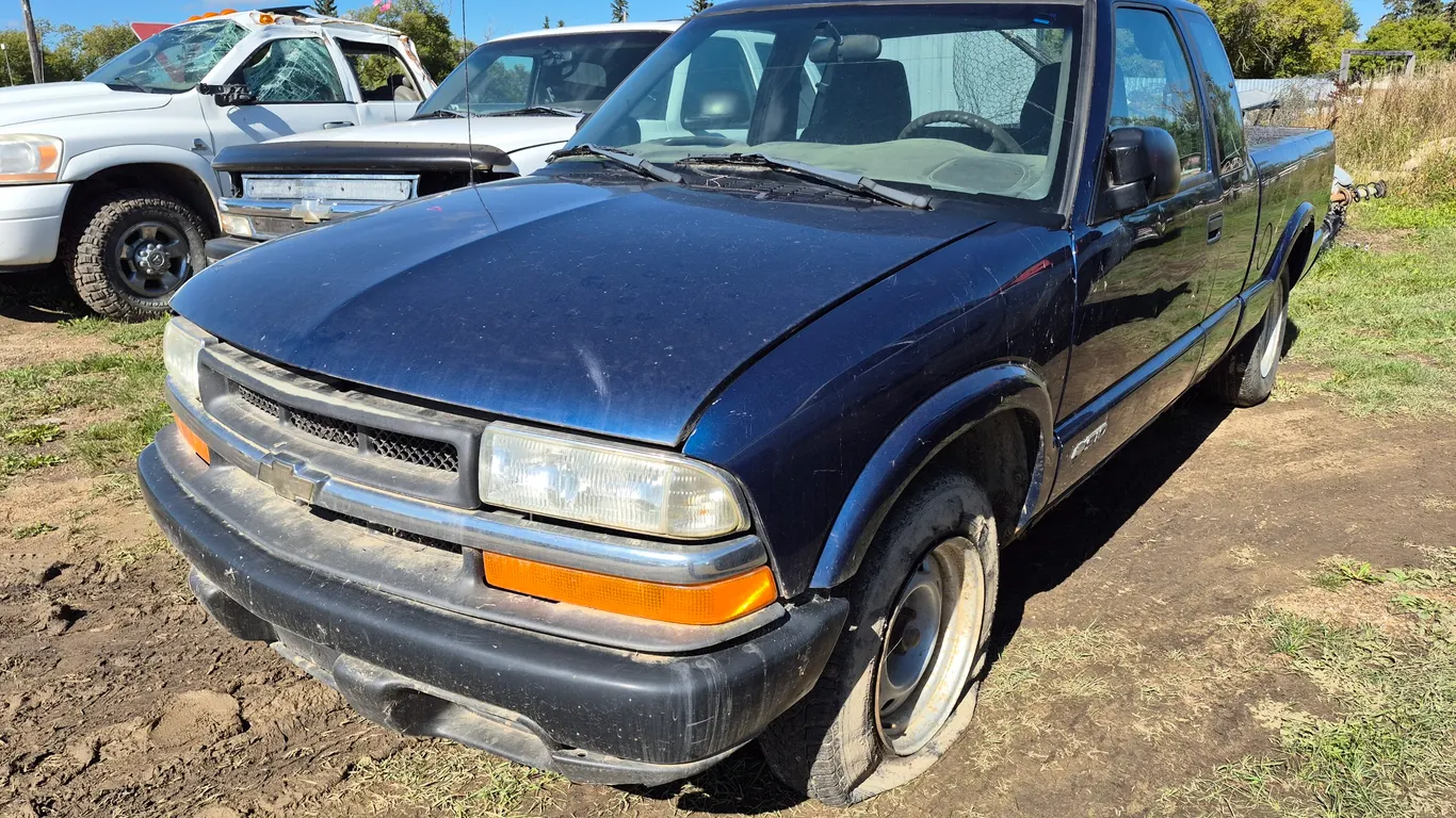 2002 CHEVROLET S10 4+CAB 2WD