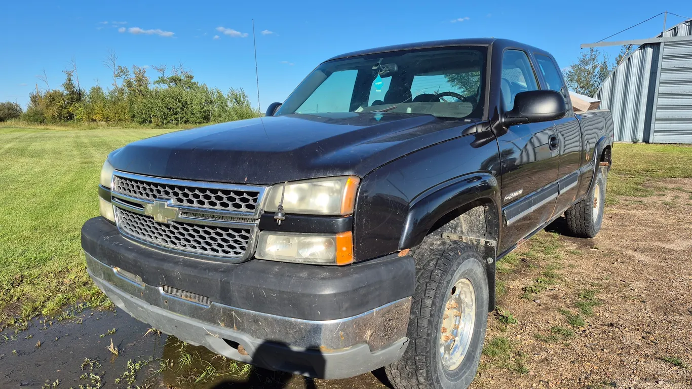 2005 CHEVROLET SILVERADO 2500HD EXT CAB 4WD