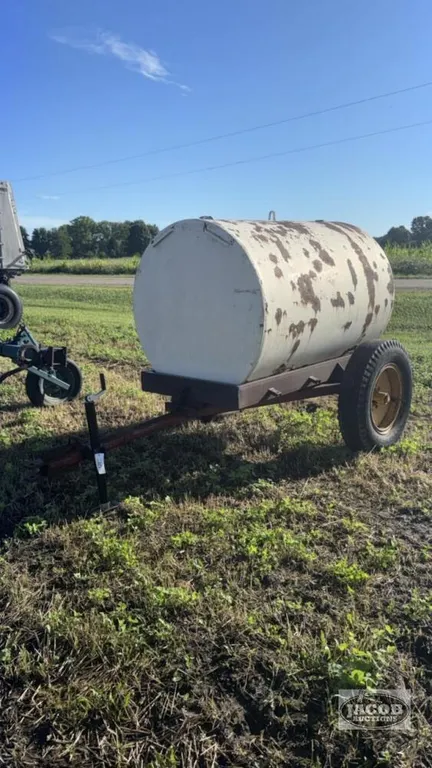 STEEL TANK ON WHEELS