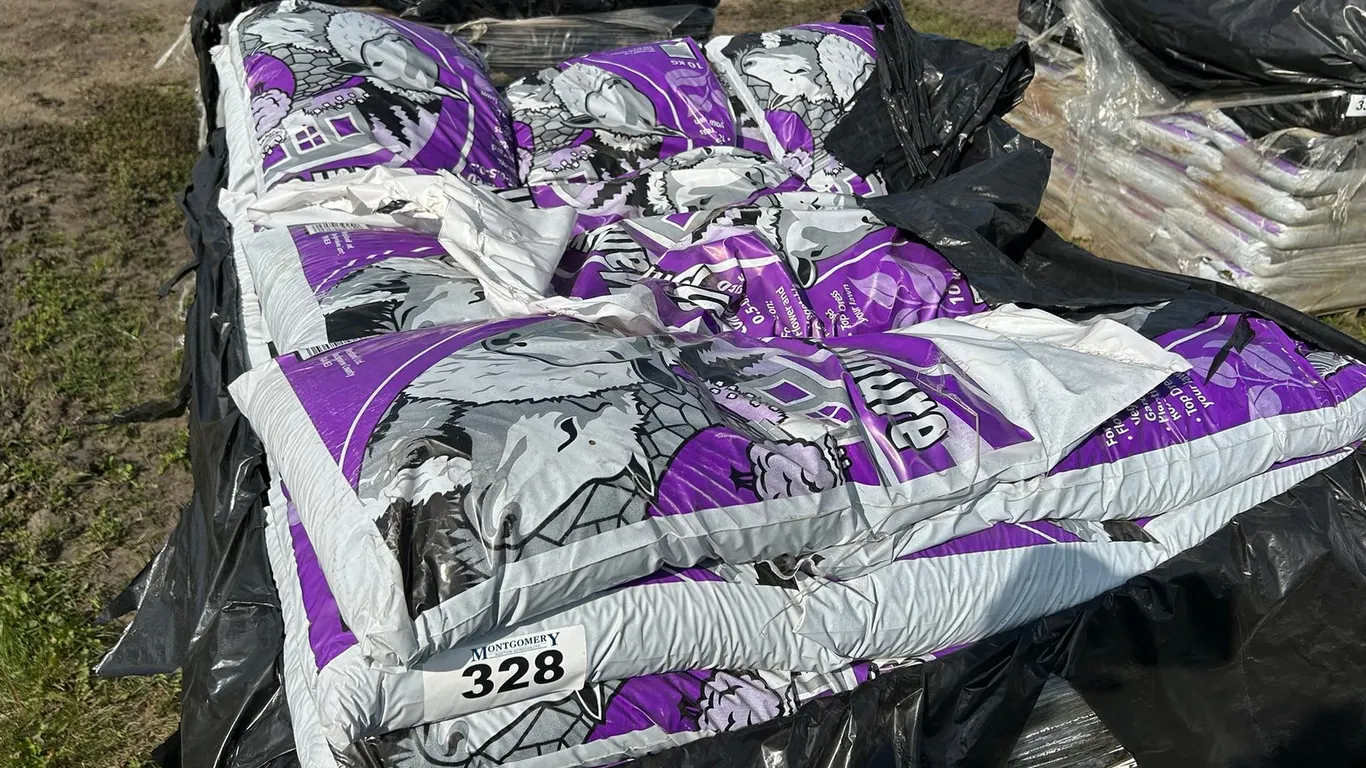 P/O - Green Harvest Composted Sheep Manure - Approx 90 10KG Bags per pallet, 0.5-0.5-0.5 (TIMES THE MONEY x 90)
