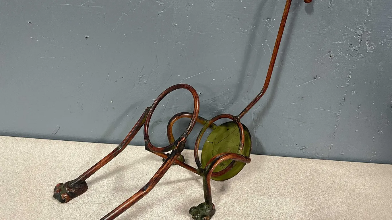 Vintage Metal Dog Wine Bottle Caddy (T4)