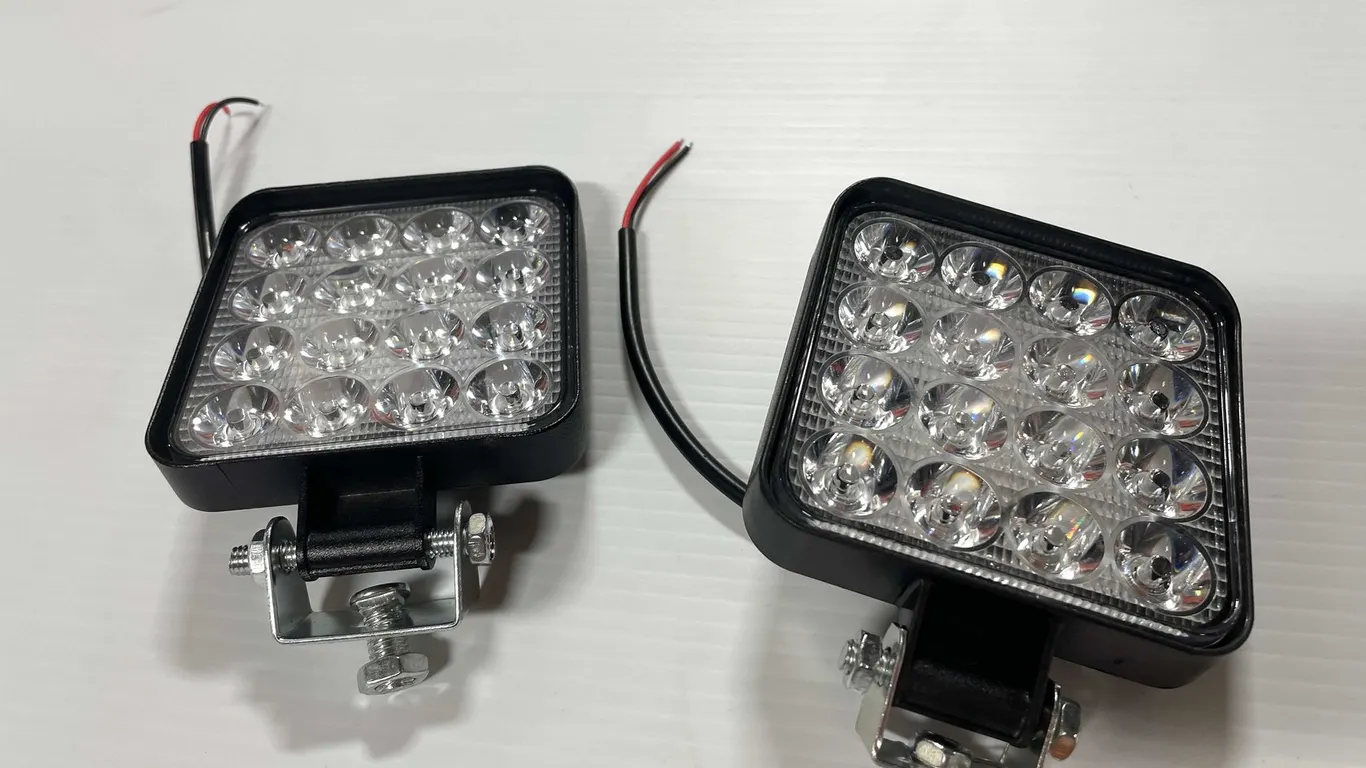 3.5" Square 12V LED Work Lights (T6)
