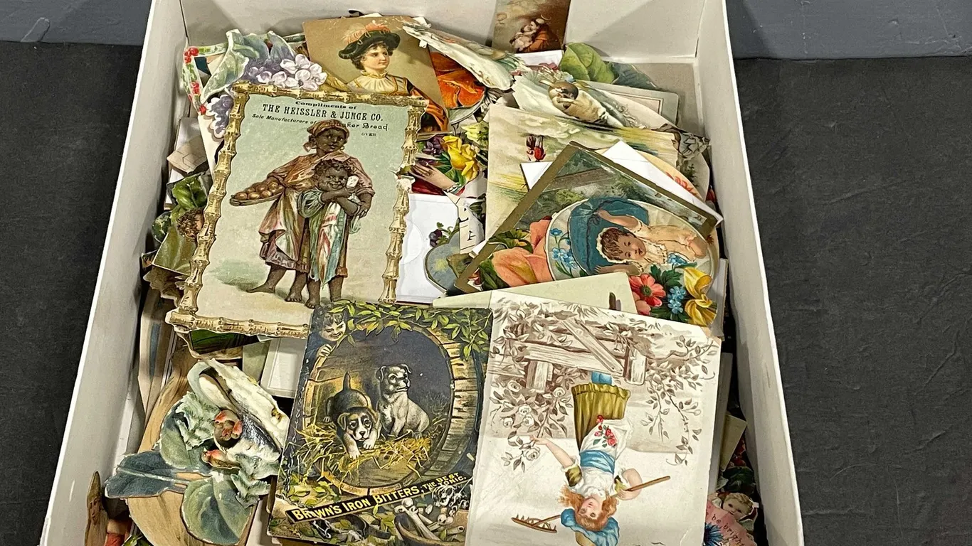 Vintage Trade Cards and Ephemera (T4)